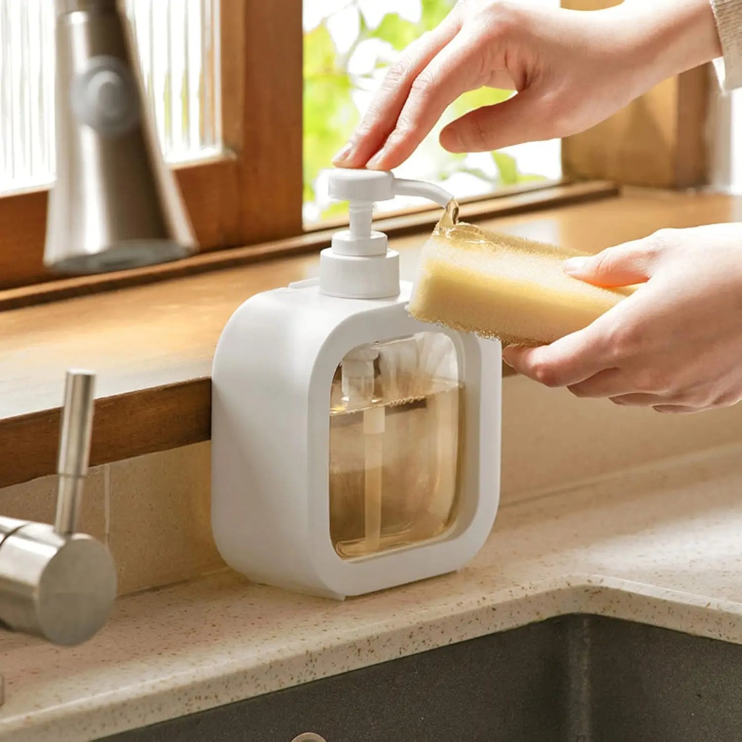 Modern Hand Soap Dispenser β Transparent Pump Bottle (300ml/500ml)
